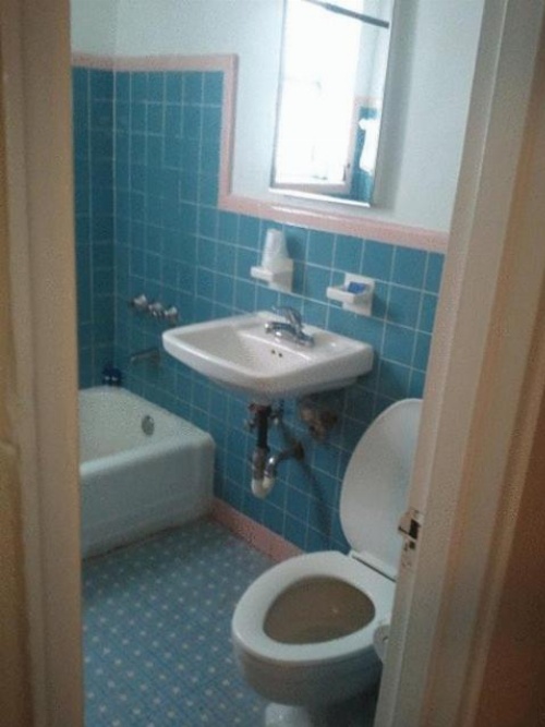 Collins Avenue Hostel image 2